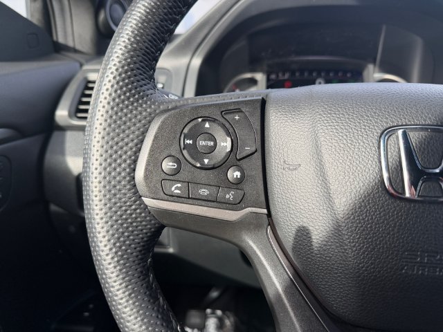 Used 2023 White Honda EX-L image 11