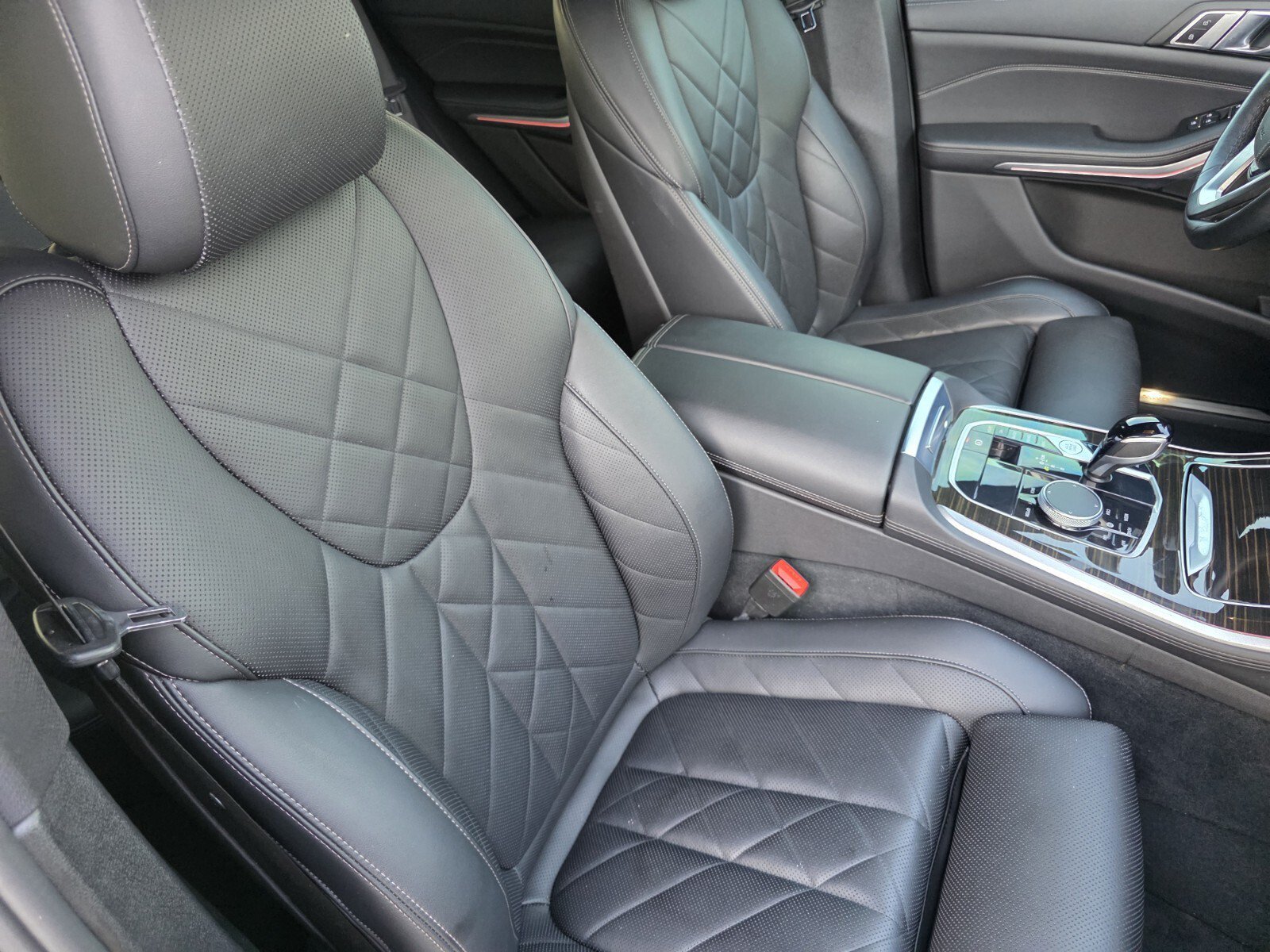 Used 2023 Jet Black BMW xDrive40i image 29