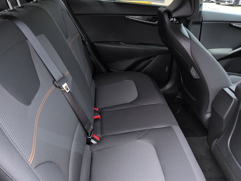 New 2026 Snow White Pearl Kia LX image 8