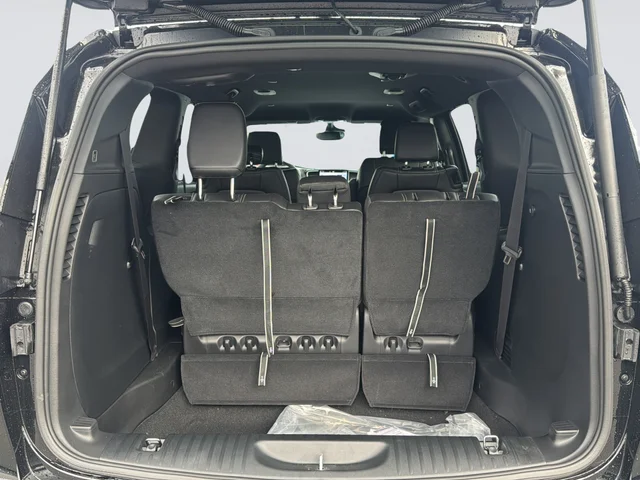 2026 Chrysler Pacifica Select - Photo 19