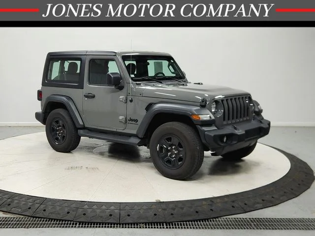 Used 2023 Gray Jeep Sport image 1