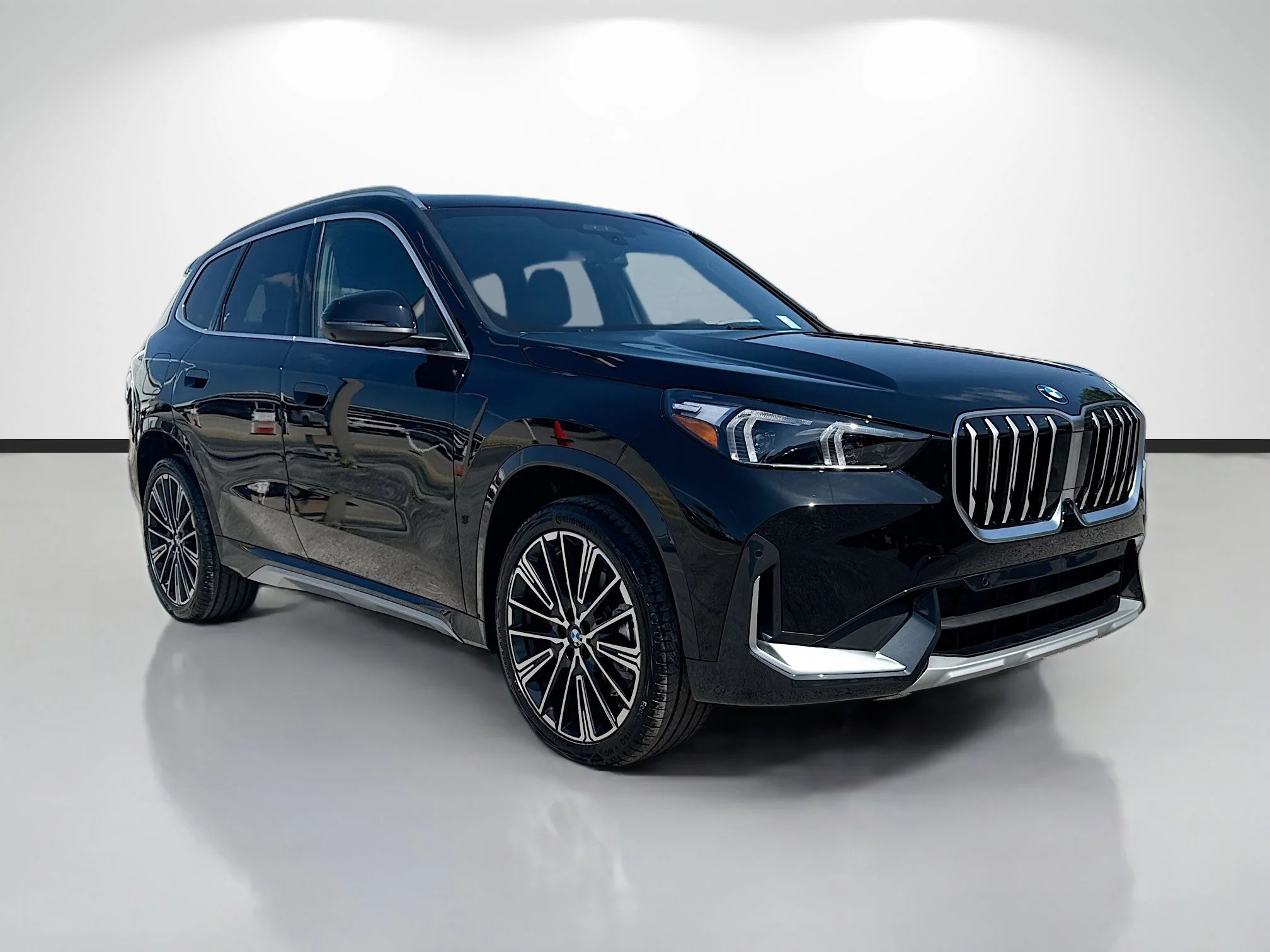 2026 BMW X1 xDrive28i's photo