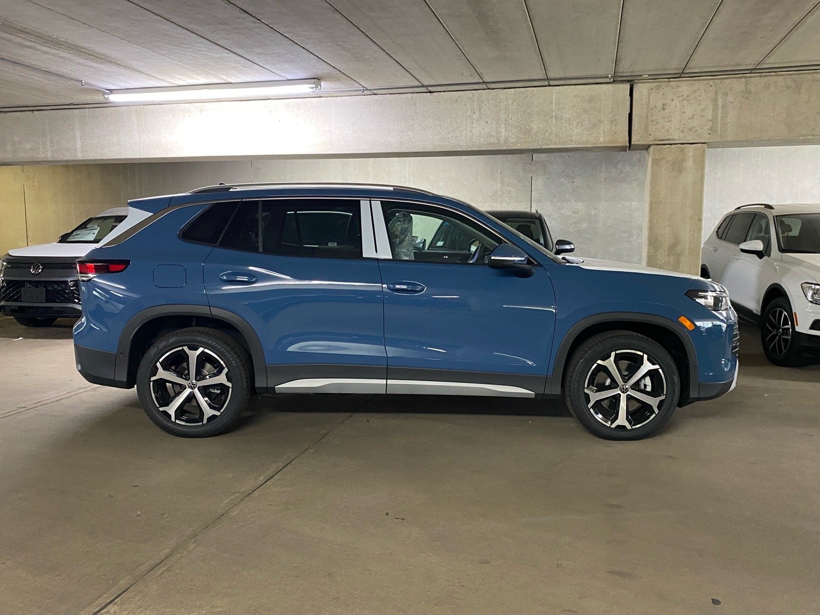 New 2026 Blue Volkswagen 2.0T SE image 2