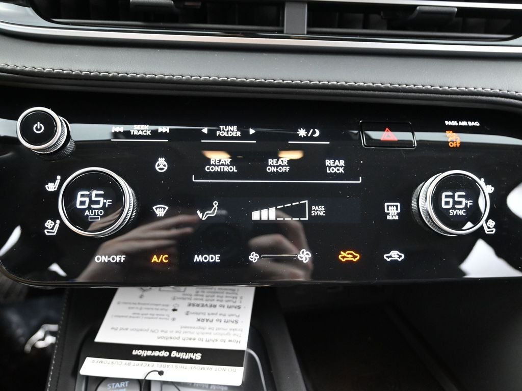 2025 INFINITI QX60 LUXE - Photo 19