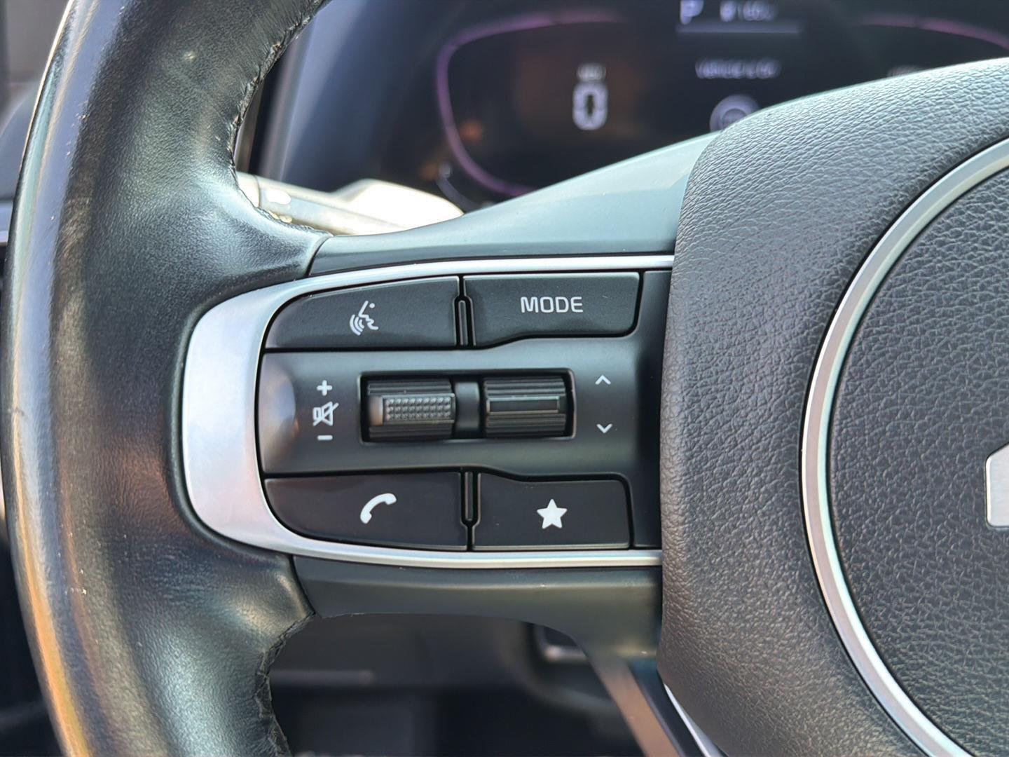 Used 2023 Ebony Black Kia X-Line image 19