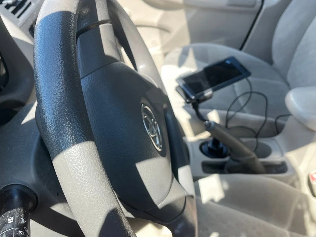 Used 2009 Red Toyota LE image 7