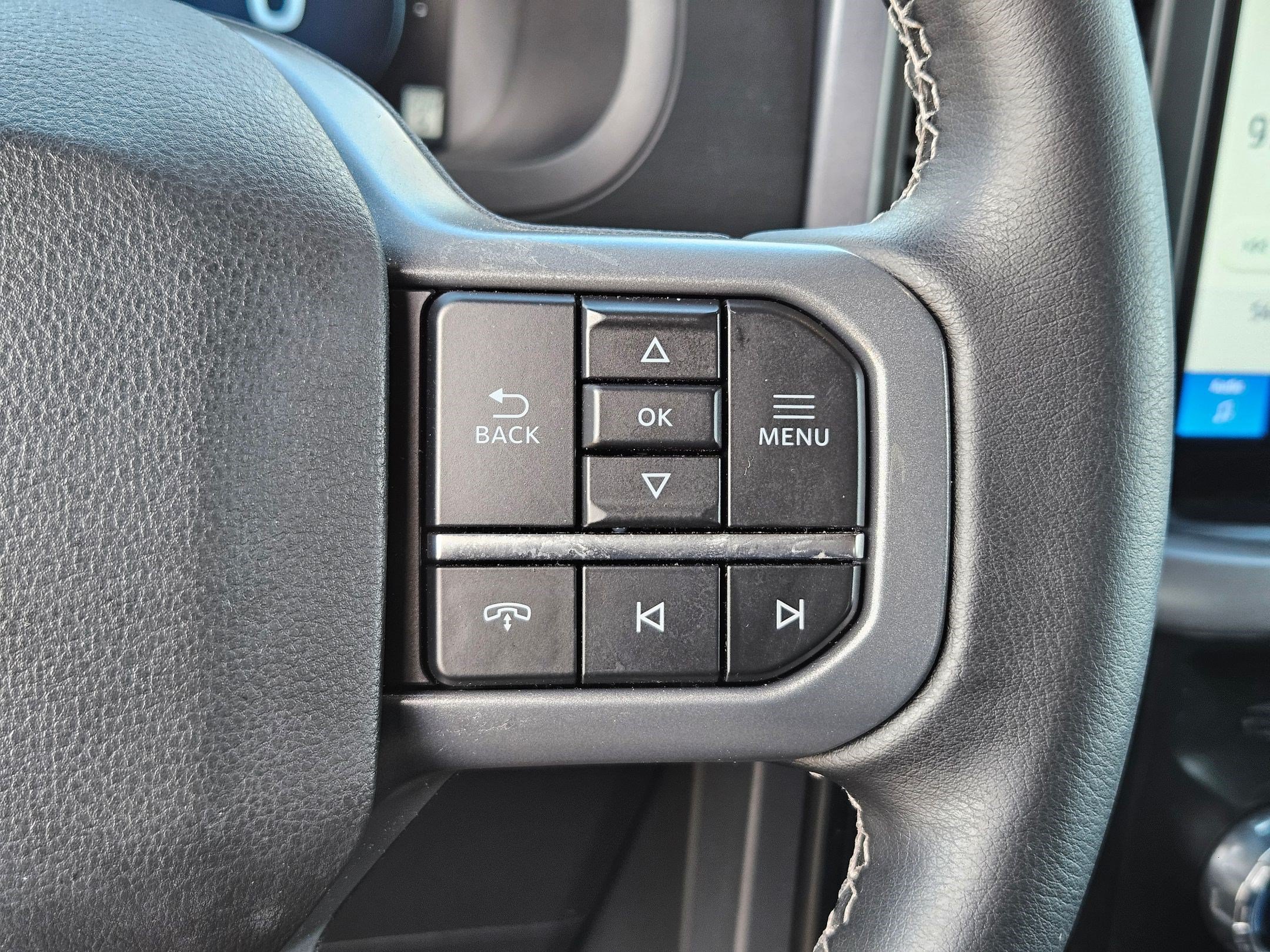 Used 2025 Blue Ford XLT image 16