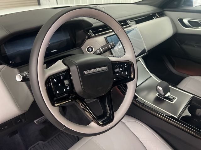 New 2026 Fuji White Land Rover Dynamic SE image 12