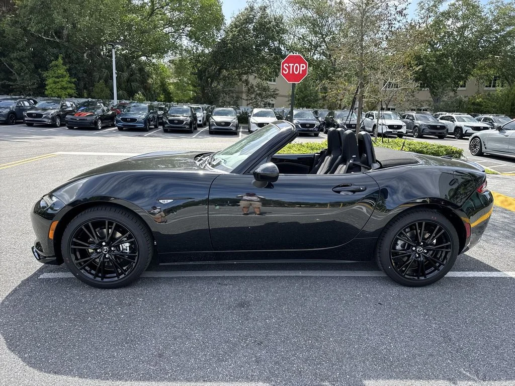 2026 Mazda MX-5 Miata Club - Photo 11