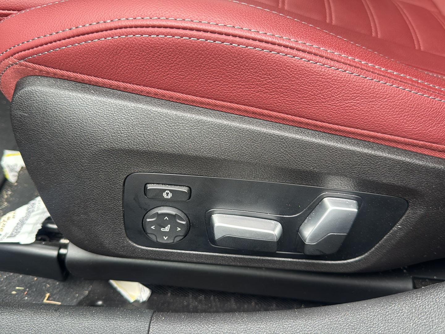 Used 2023 Brooklyn Grey Metallic BMW M340i xDrive image 7
