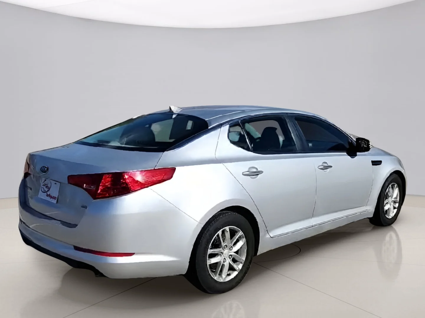 Used 2012 Silver Kia LX image 7