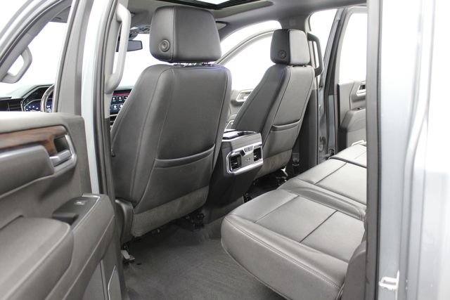 Used 2023 Silver GMC SLT image 23