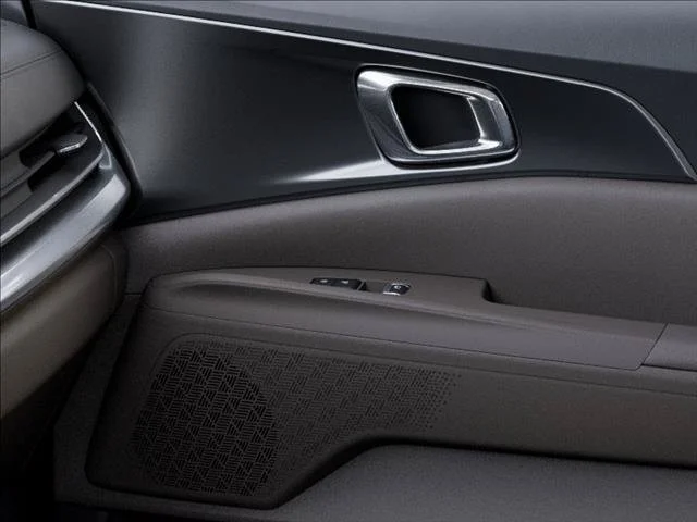 New 2027 Ceramic Silver Kia LXS image 25