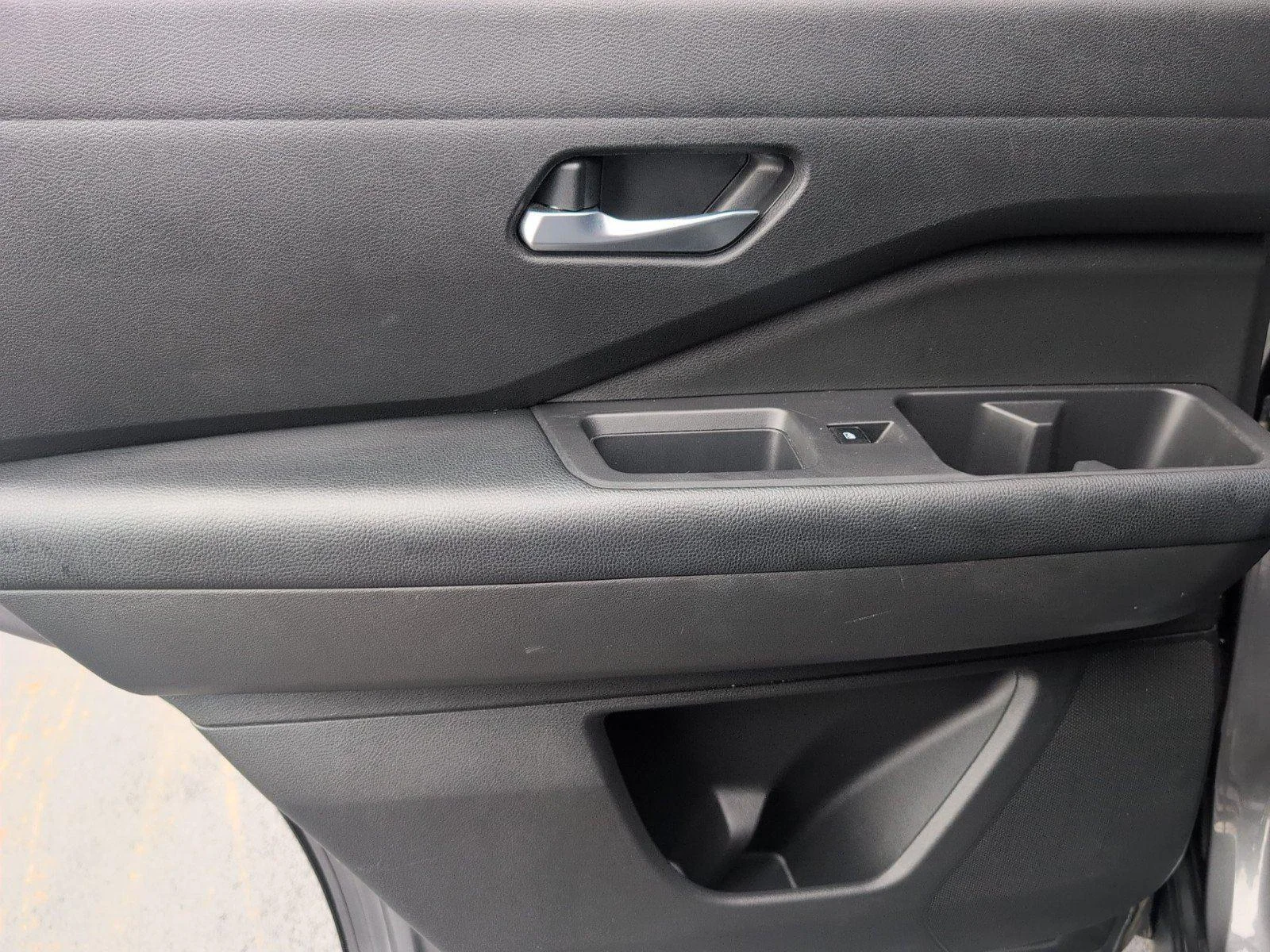 Used 2022 Gun Metallic Nissan SV image 37