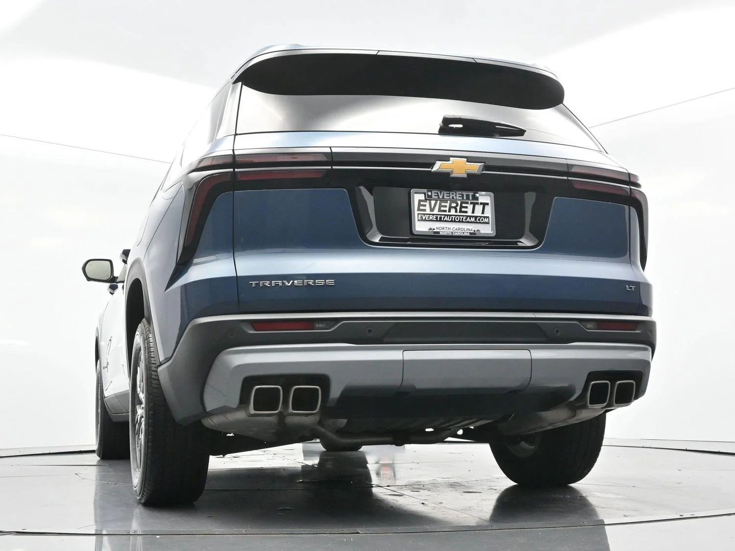 Used 2024 Lakeshore Blue Metallic Chevrolet LT image 45