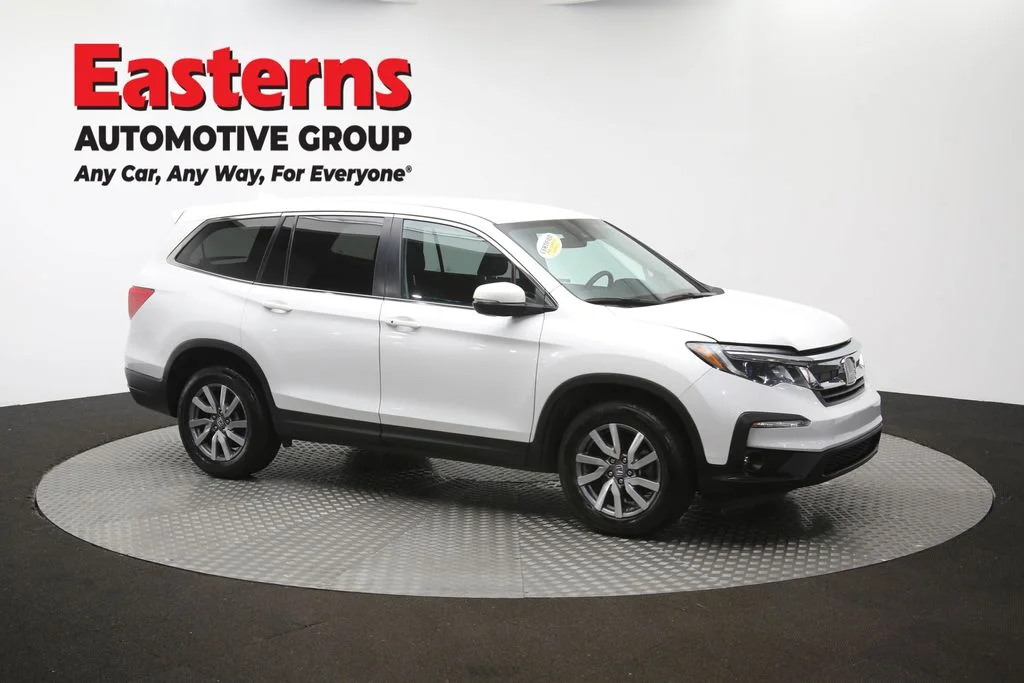 Used 2021 White Honda EX image 47