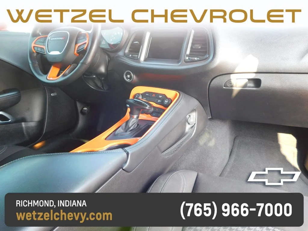 Used 2023 Orange Dodge SXT image 17