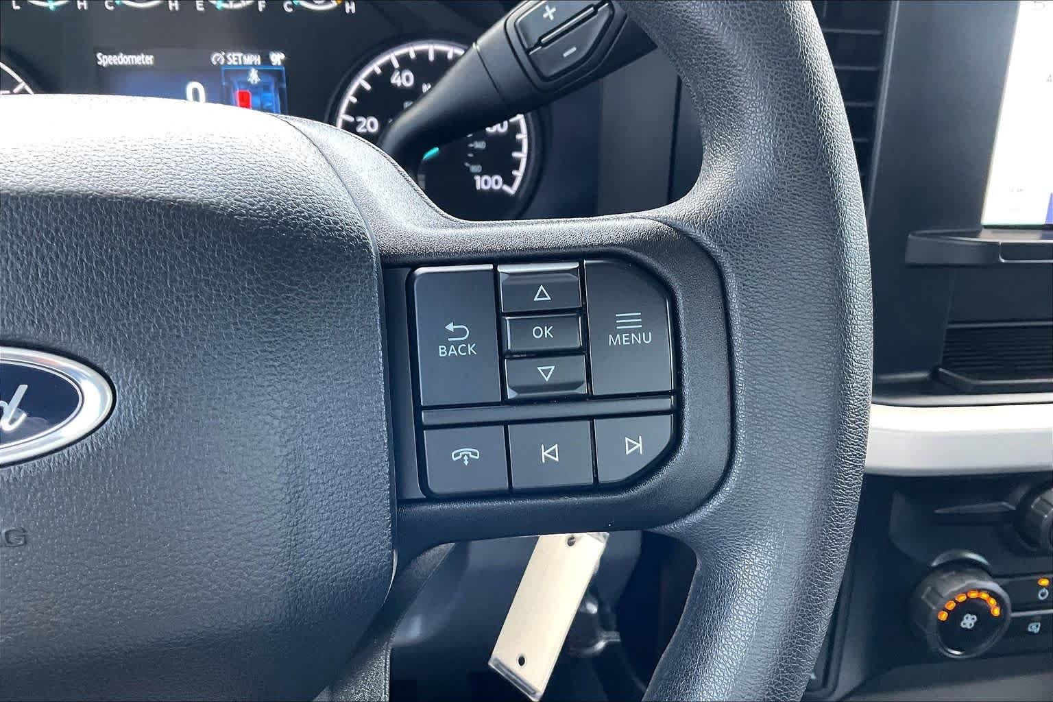 Used 2024 Oxford White Ford XLT image 24