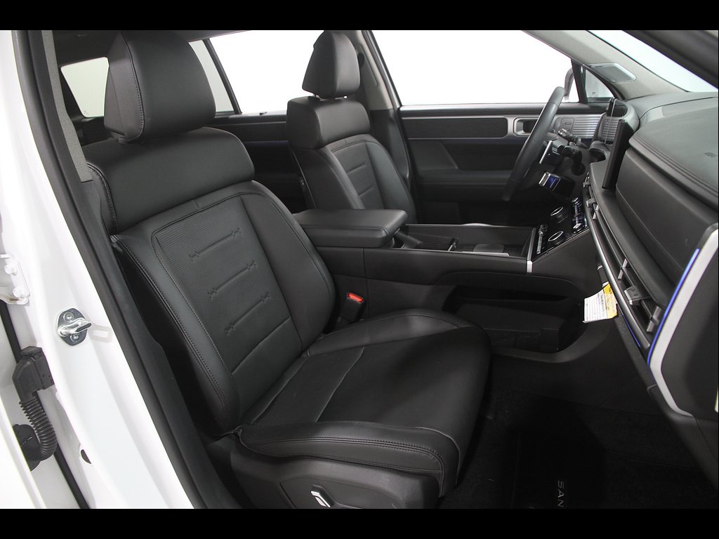 2026 Hyundai Santa Fe Limited - Photo 17
