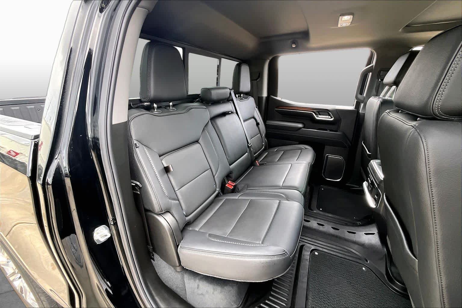 Used 2025 Onyx Black GMC Denali image 20