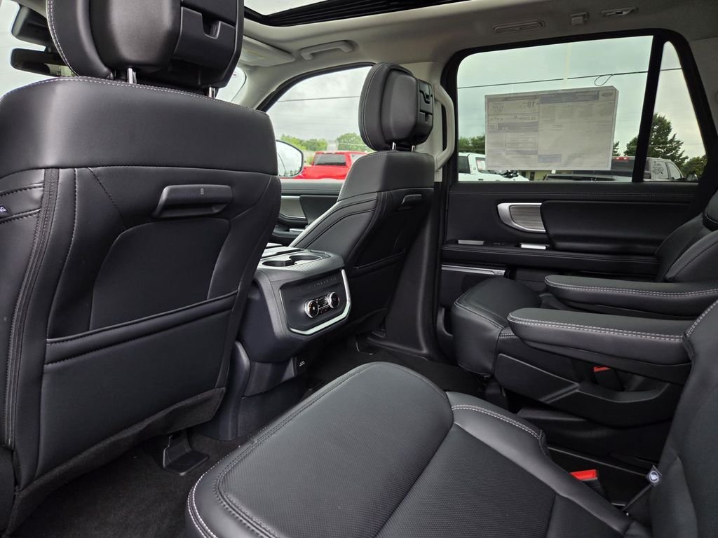 New 2026 Dark Matter Gray Metallic Ford Platinum® image 34