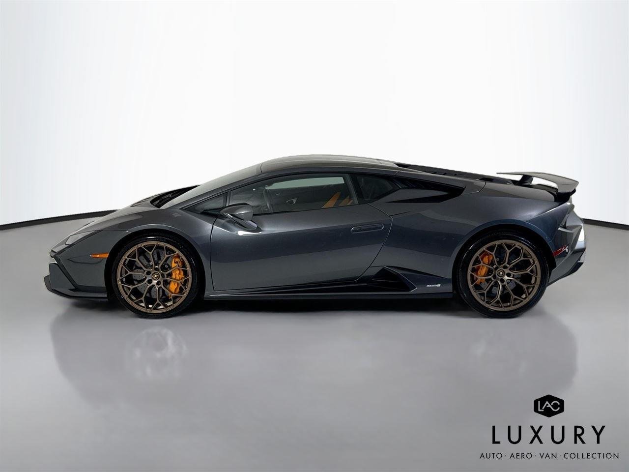 Used 2023 Grigio Lynx Lamborghini Tecnica | Front PPF | Functional Pkg image 9