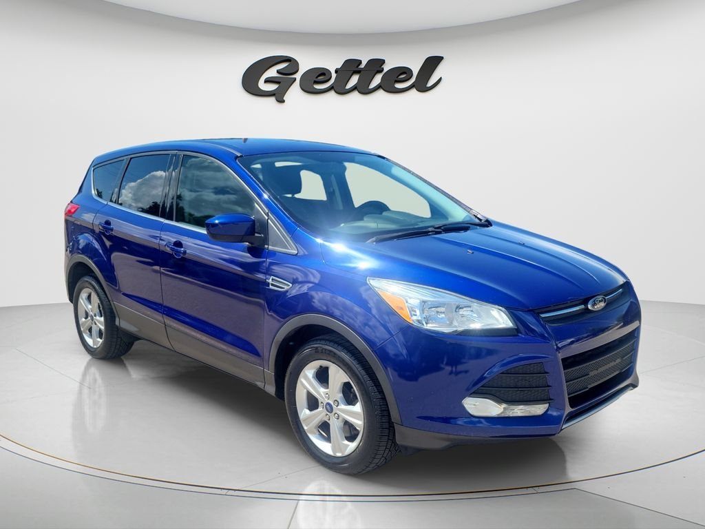 Used 2015 Blue Ford SE image 3