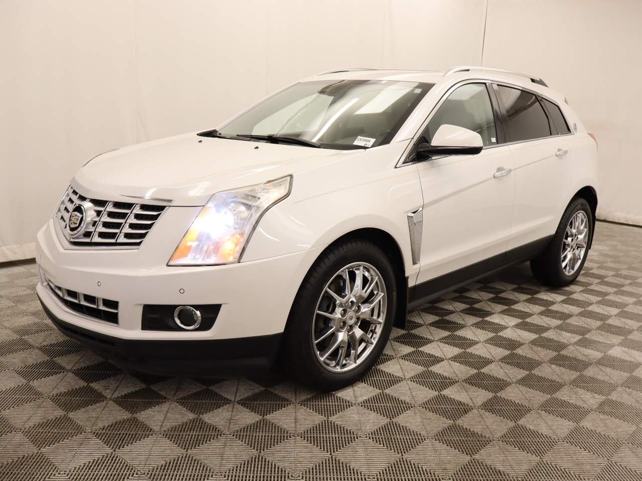 2015 Cadillac SRX FWD Luxury Collection's photo