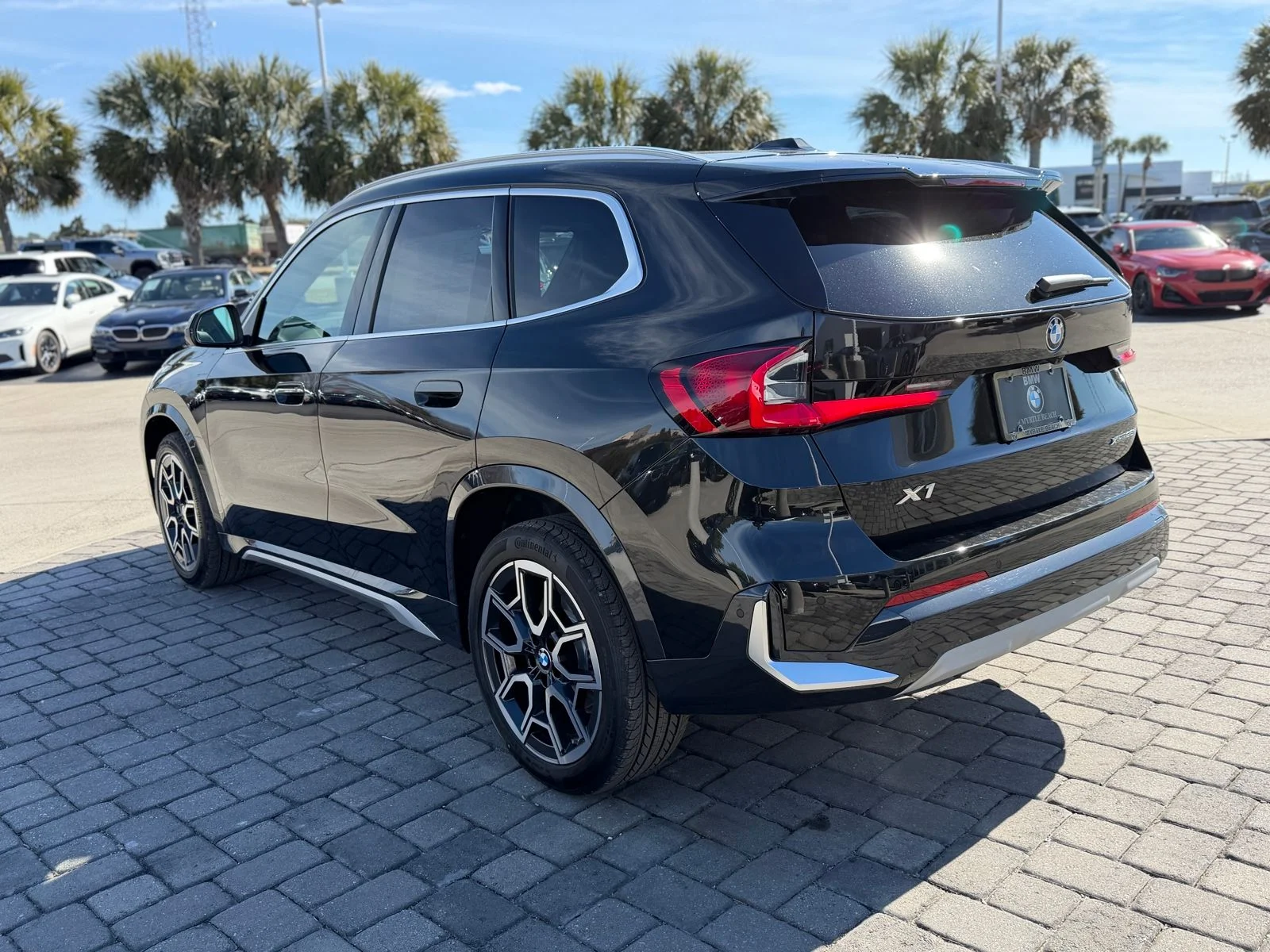 New 2026 Black Sapphire Metallic BMW xDrive28i image 11