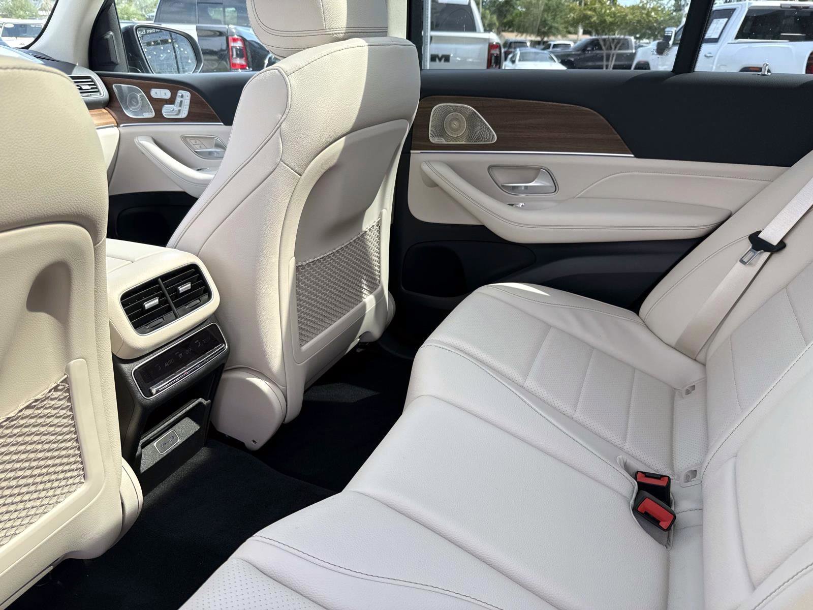 New 2026 Gray Metallic Mercedes-Benz 350 SUV image 15