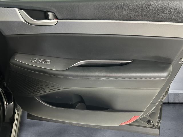 Used 2022 Black Hyundai SEL image 15