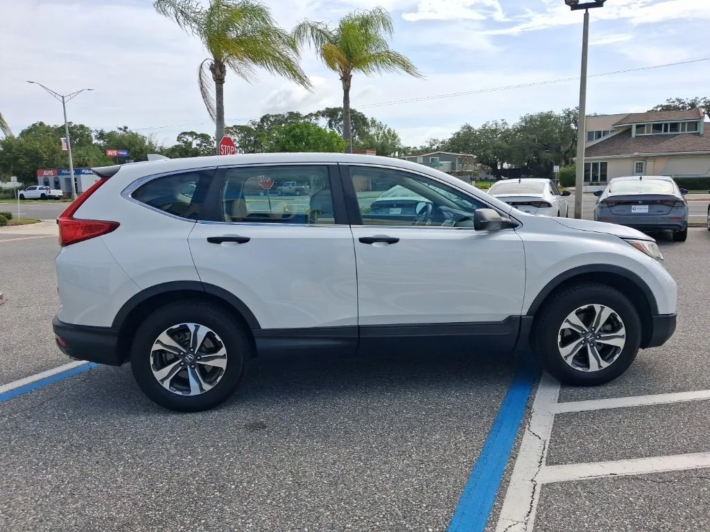 Used 2019  Honda LX image 4