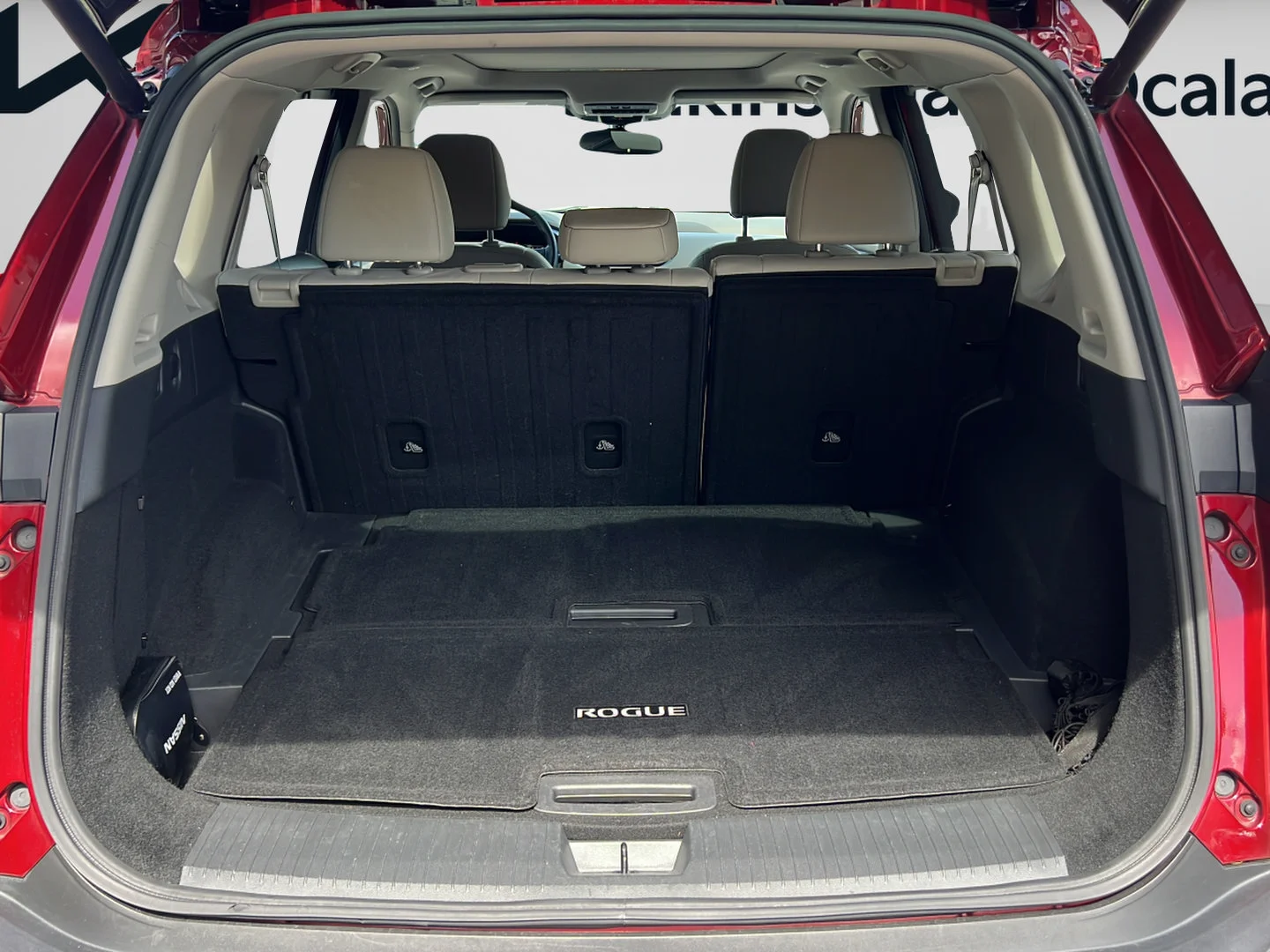Used 2021 Scarlet Ember Tintcoat Nissan SL image 12