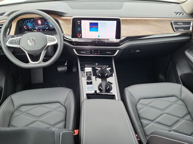New 2026 White/off-white Volkswagen 2.0T SE w/Technology image 14