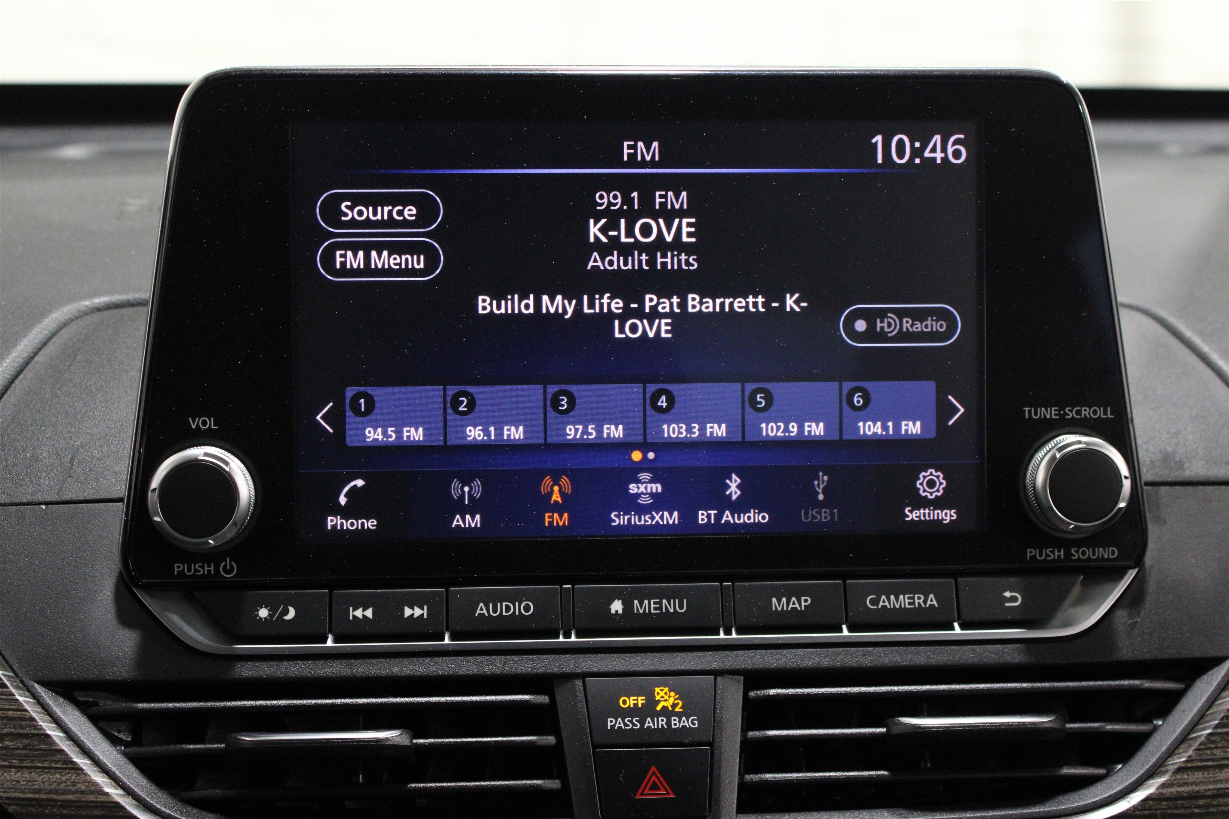 Used 2020 Super Black Nissan 2.5 SL image 14