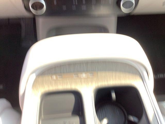 New 2026 White Pearl Hyundai SEL image 33