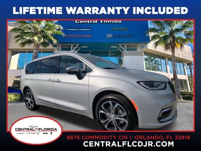 2026 Chrysler Pacifica Pinnacle AWD's photo