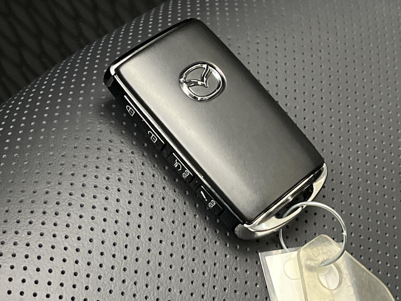 2026 Mazda CX-70 Premium Package - Photo 28