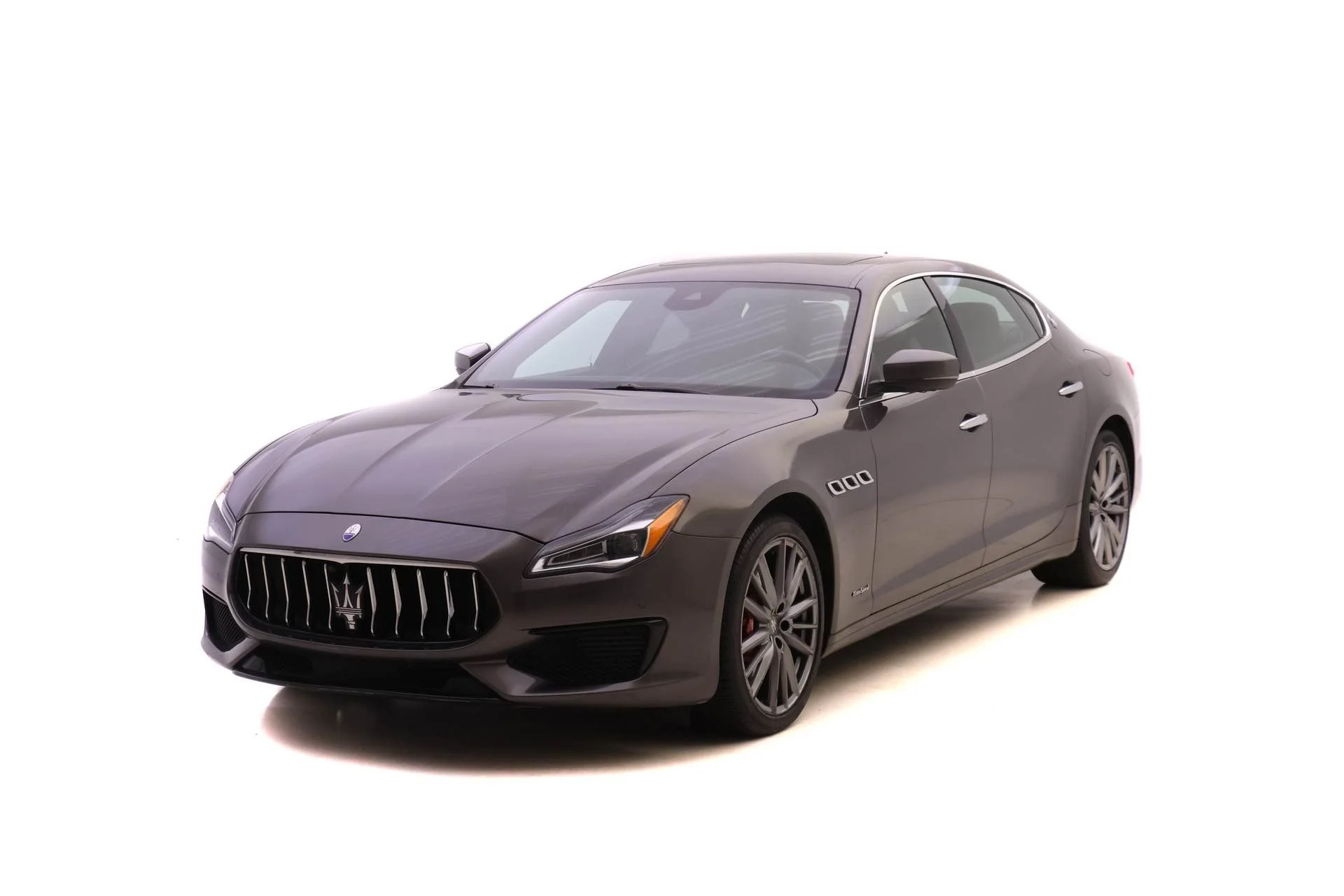Used 2020 Silver Maserati S Q4 GranSport image 1