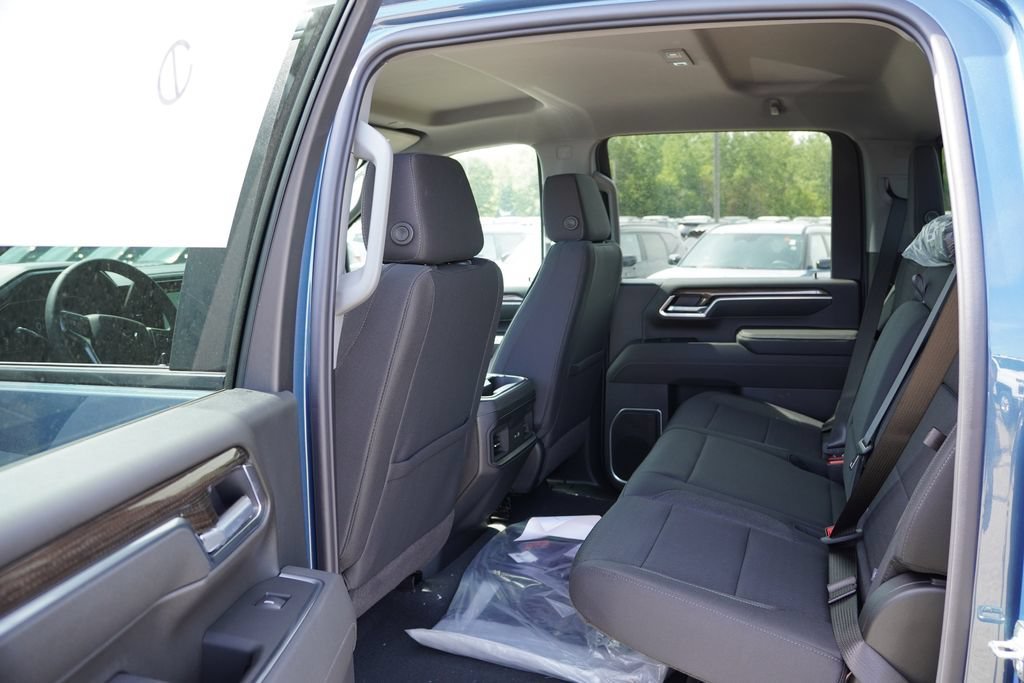 2026 Chevrolet Silverado 3500 HD LT - Photo 11
