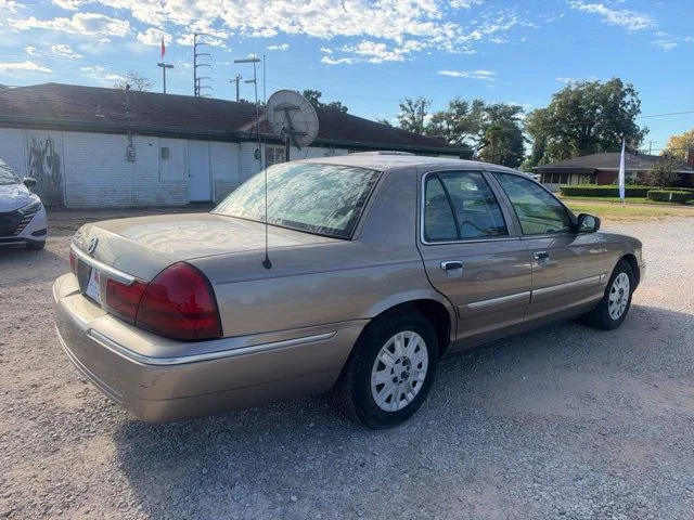 Used 2005 Tan Mercury GS image 13