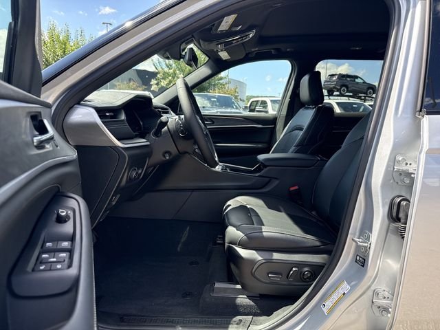 New 2026 Silver Jeep Limited Reserve image 9