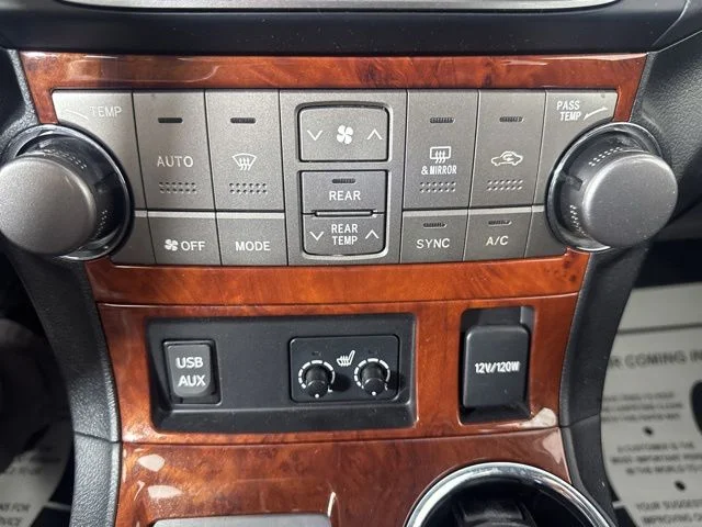 Used 2013 Black Toyota Limited image 16