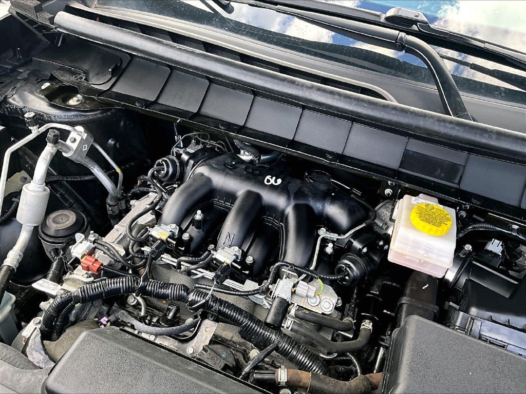 Used 2024 Gray Nissan SV image 34