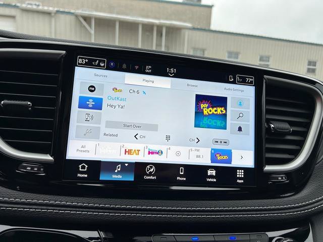 2026 Chrysler Pacifica Select - Photo 12