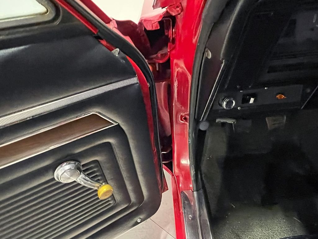 Used 1972 Red Chevrolet  image 72