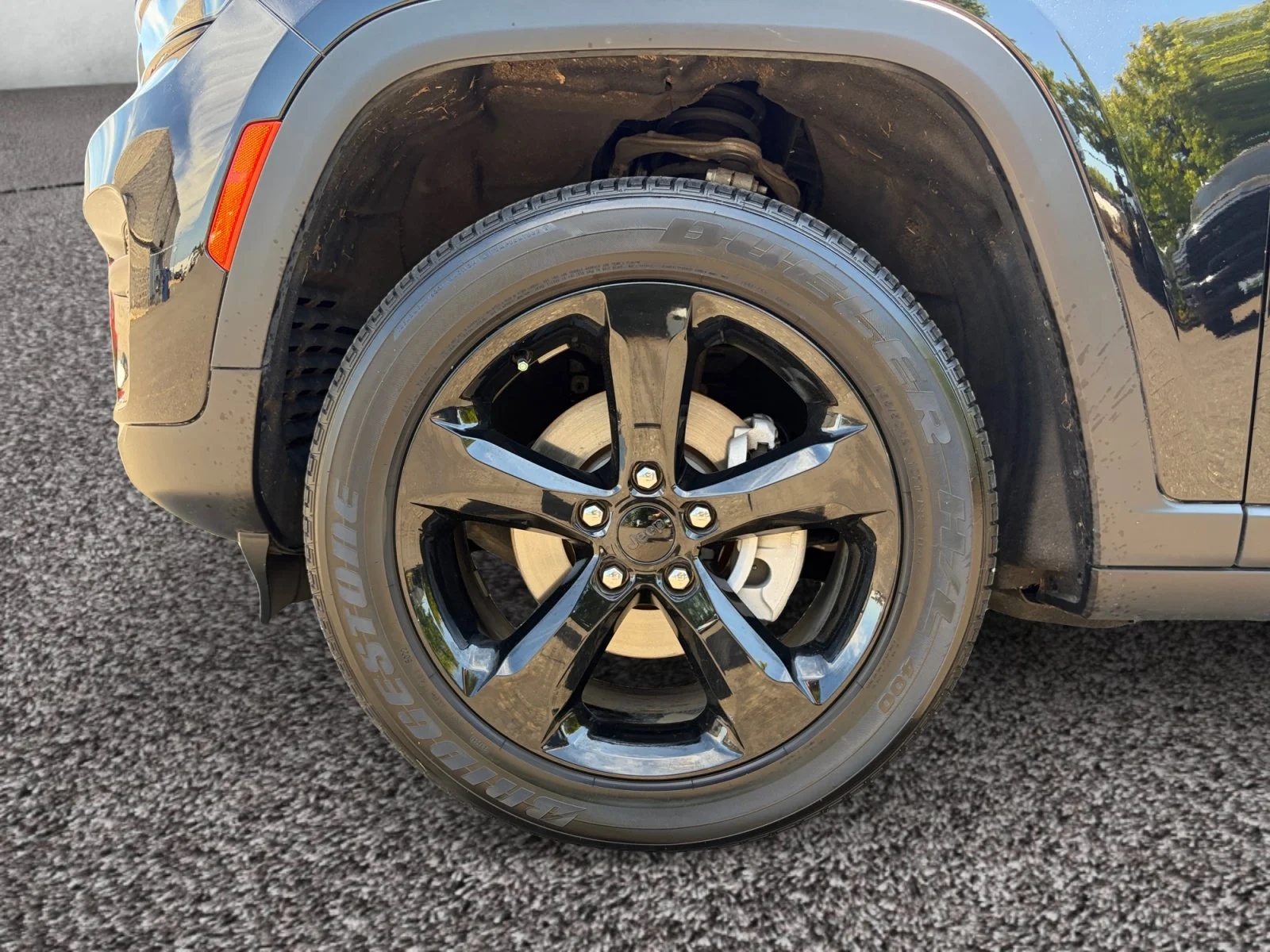 Used 2023 Black Jeep Altitude X image 9