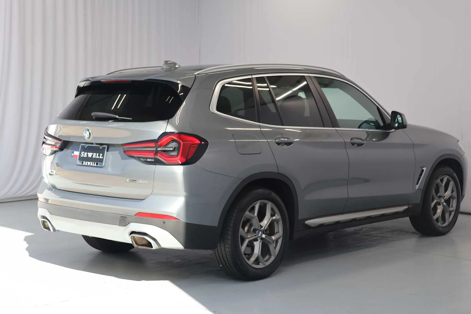 Certified Used 2024 Skyscraper Grey Metallic BMW xDrive30i image 9
