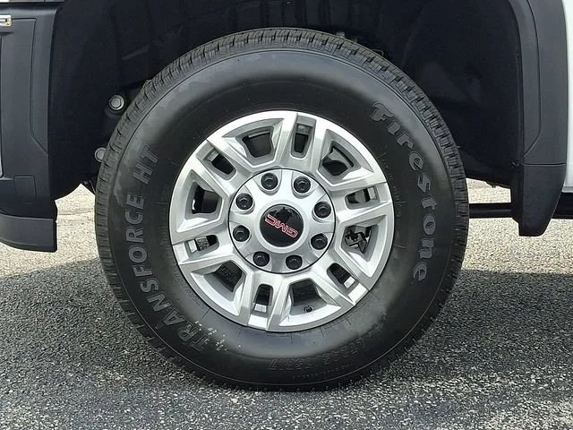 New 2026 Summit White GMC Pro image 8
