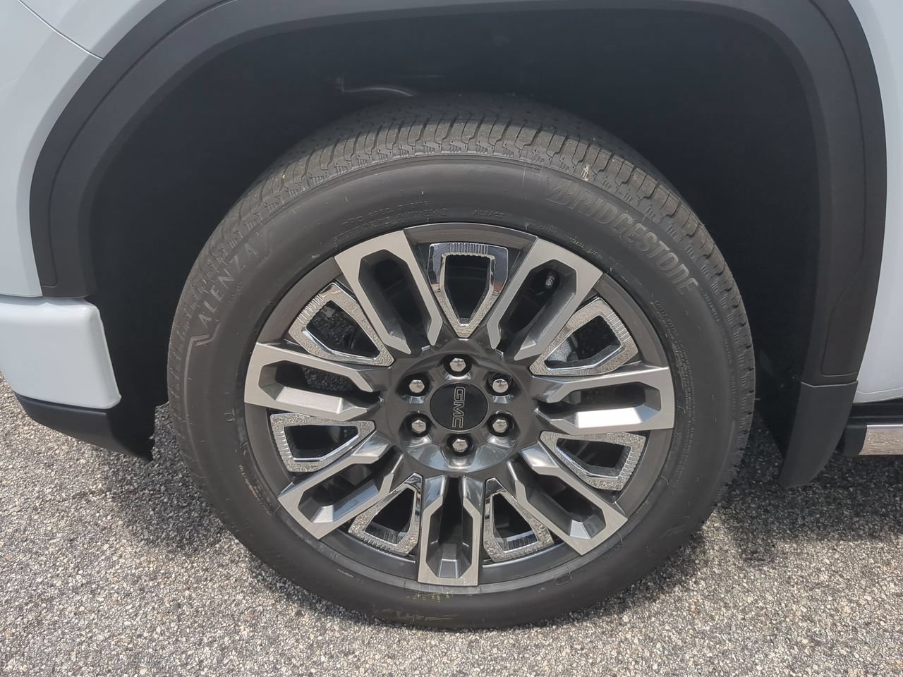 New 2026 Glacier White Tricoat GMC Denali Ultimate image 34